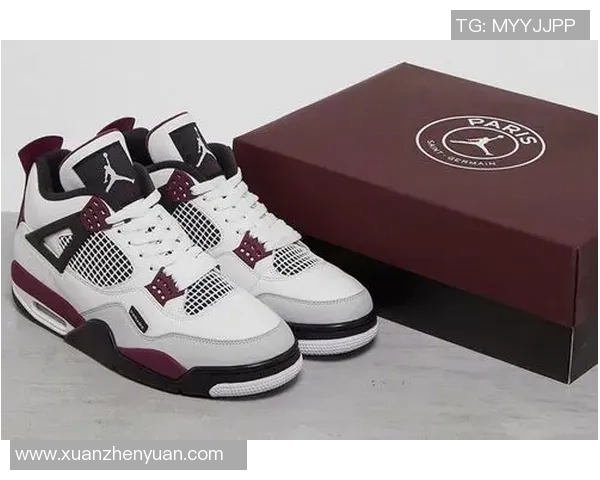 足球明星白衬衫时尚搭配女款图片展示引领潮流风尚